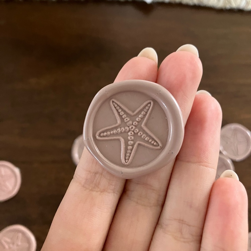 Starfish Wax Adhesive Seals - 20